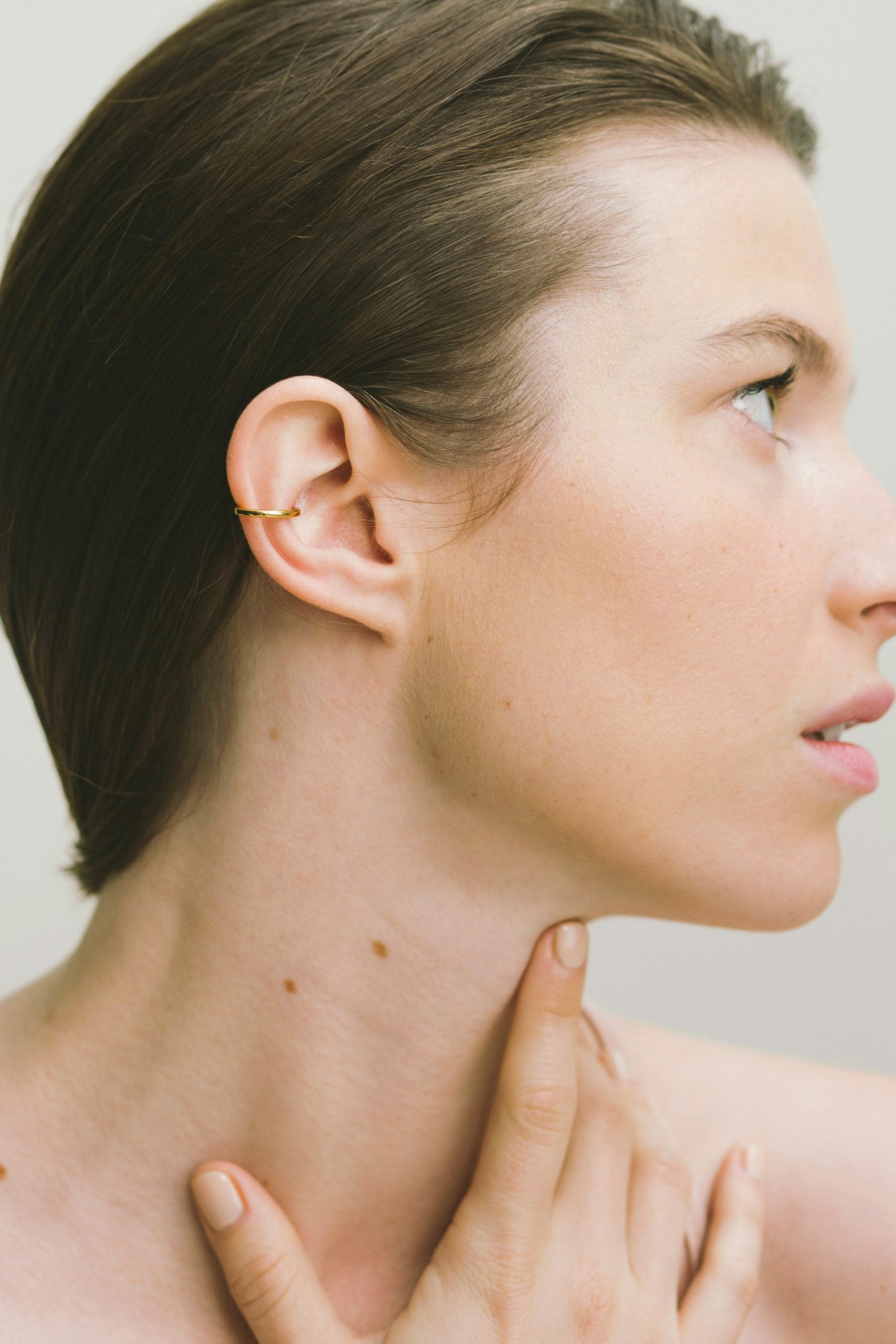 WIRE BOLD Ear Cuff** – Saskia Diez