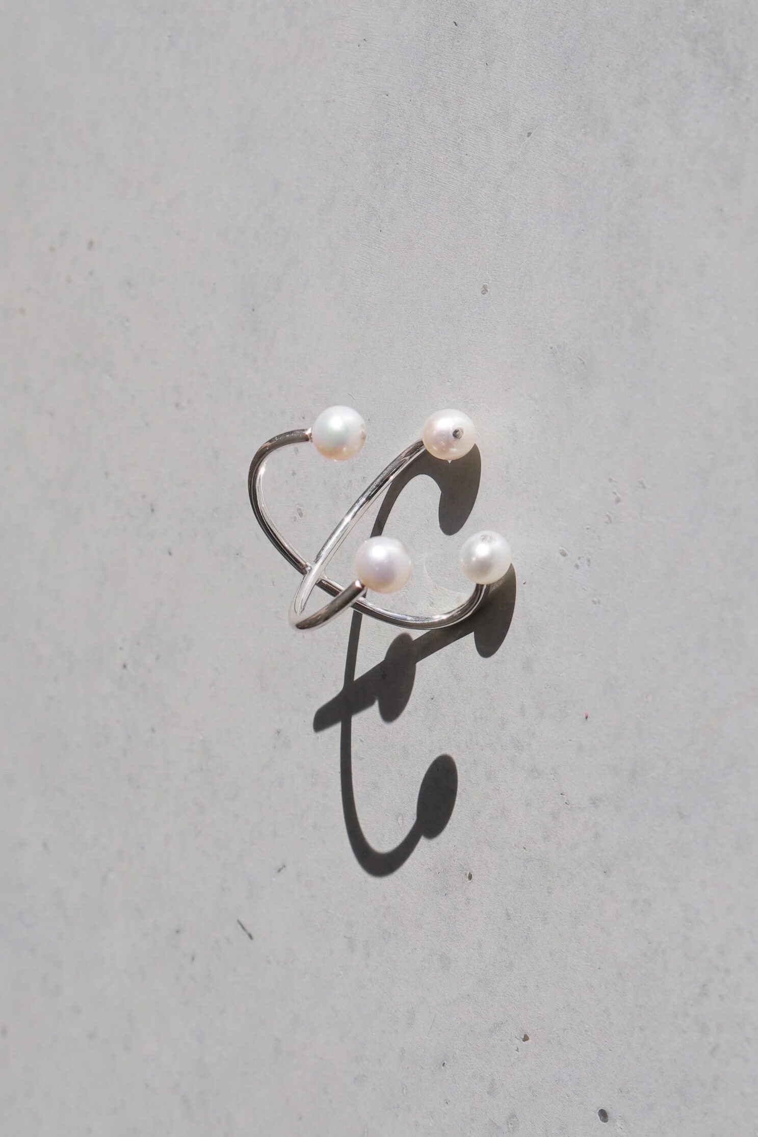 4 PEARL Ring