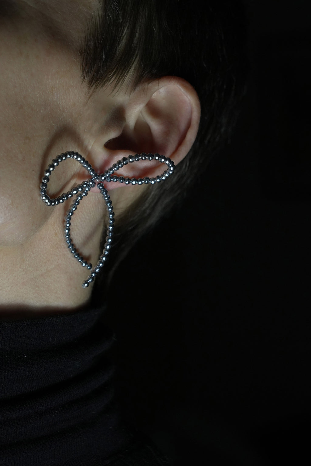 SPARKLING Bow Stud