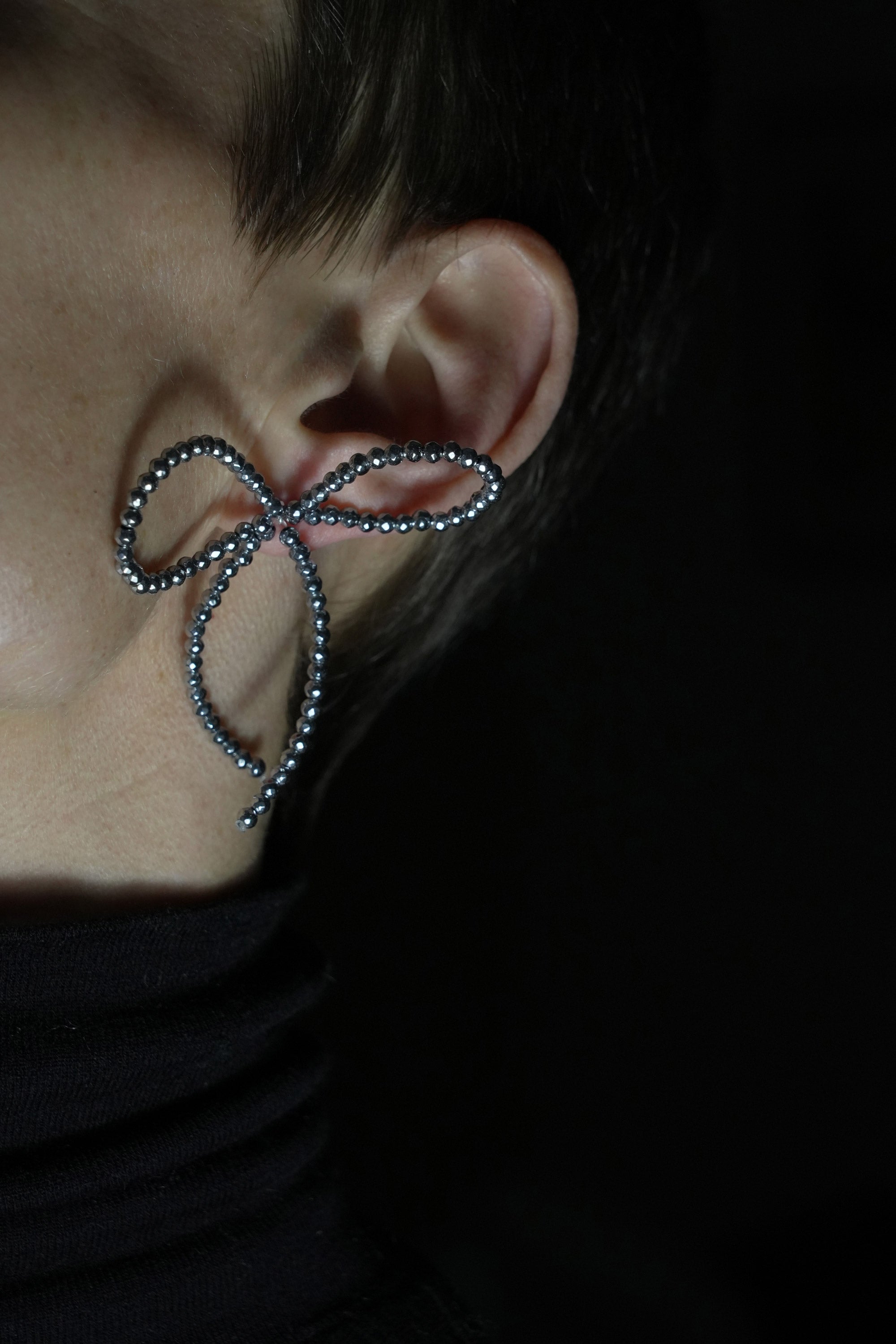 SPARKLING Bow Stud