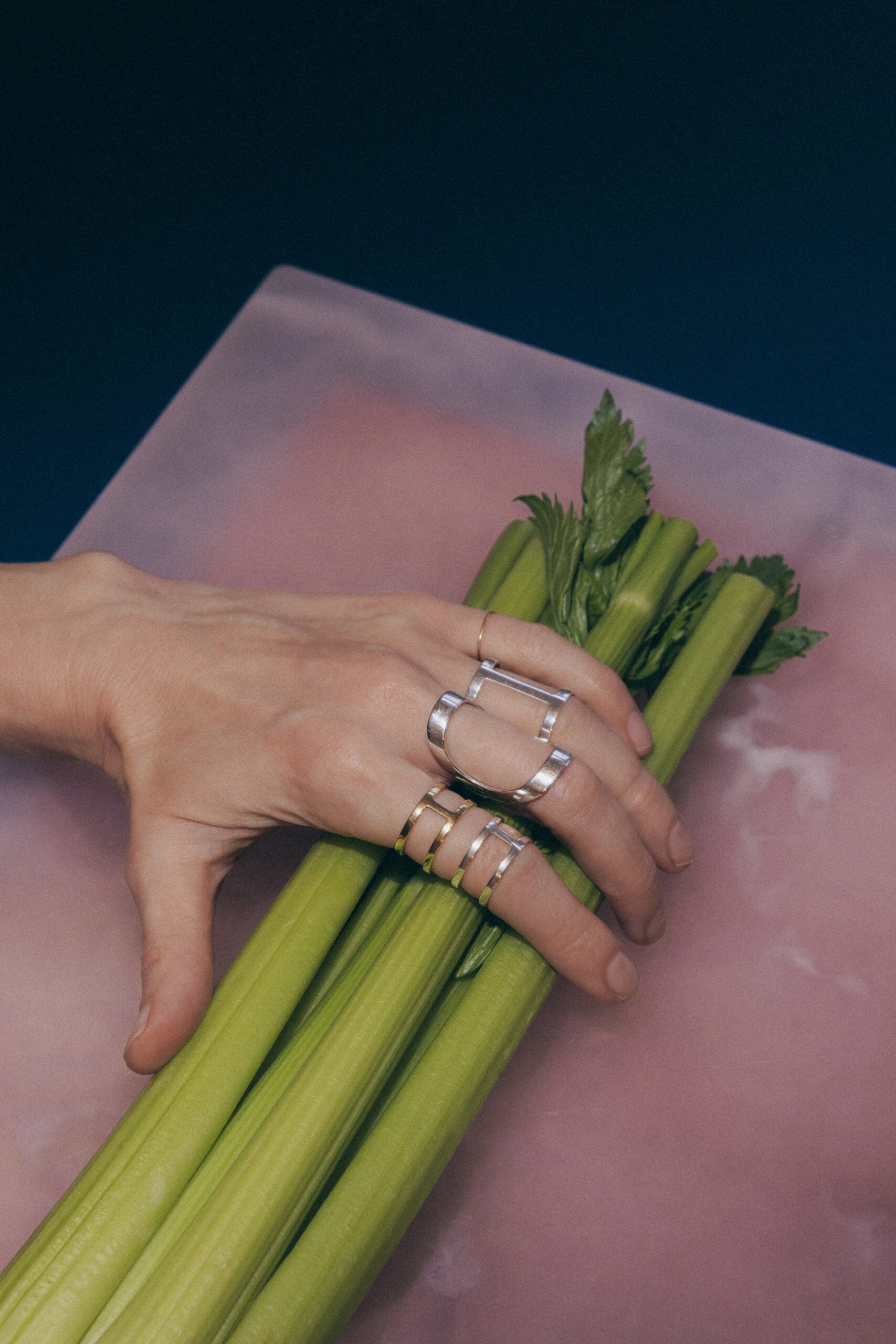 アクセサリー Saskia Diez sling ring navy リング 6SS／SLING RING NO1 | SASKIA DIEZ (Women
