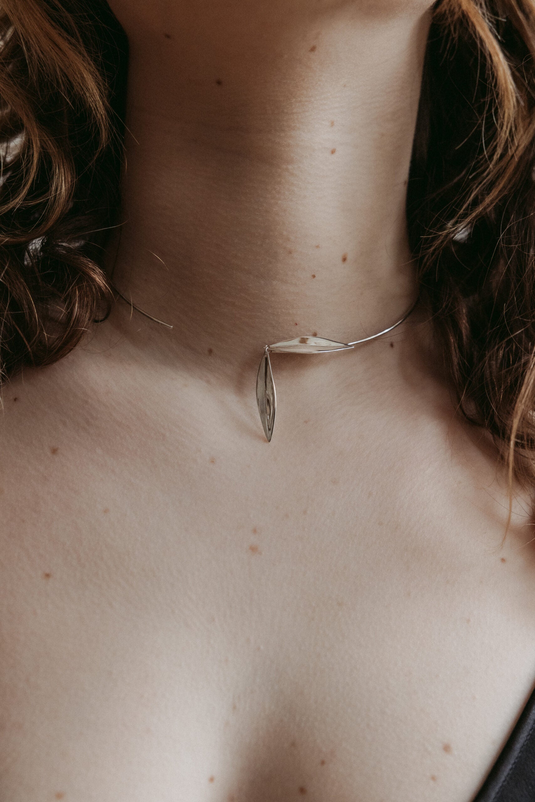 Leaves neckpiece