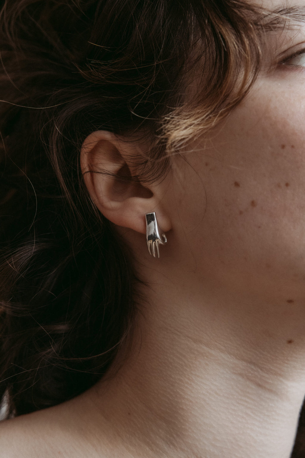 Darling ear stud