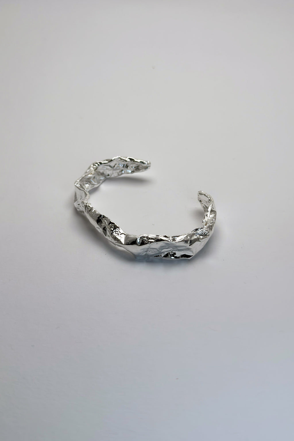 CRUSHED Cuff
