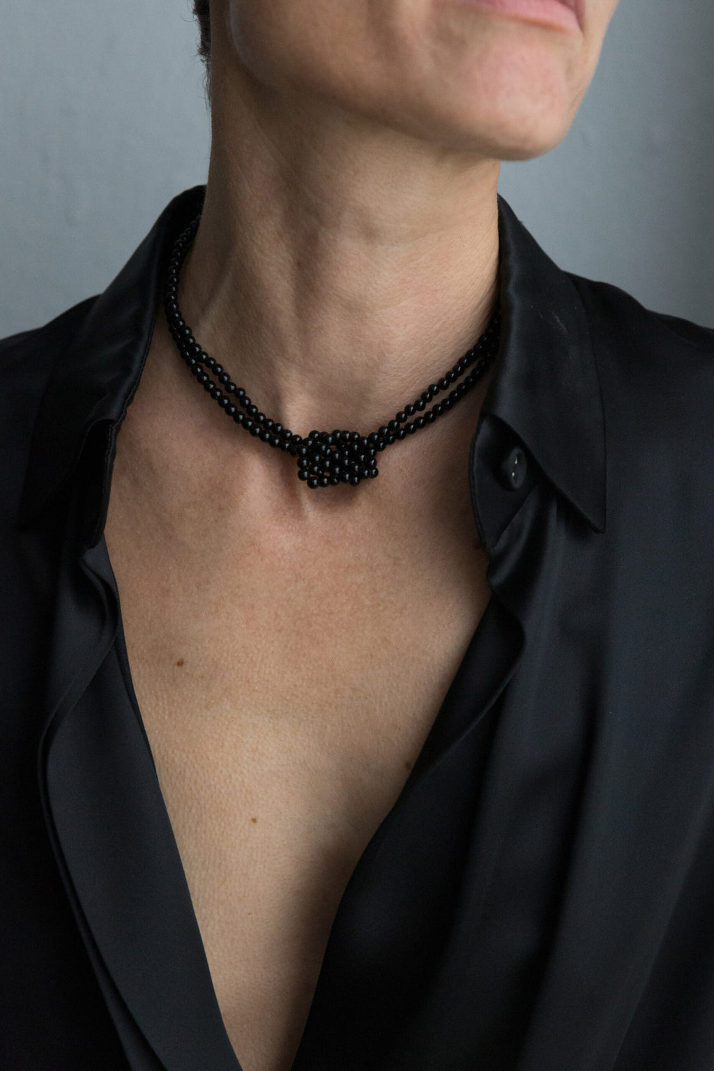 dark Season Knot choker