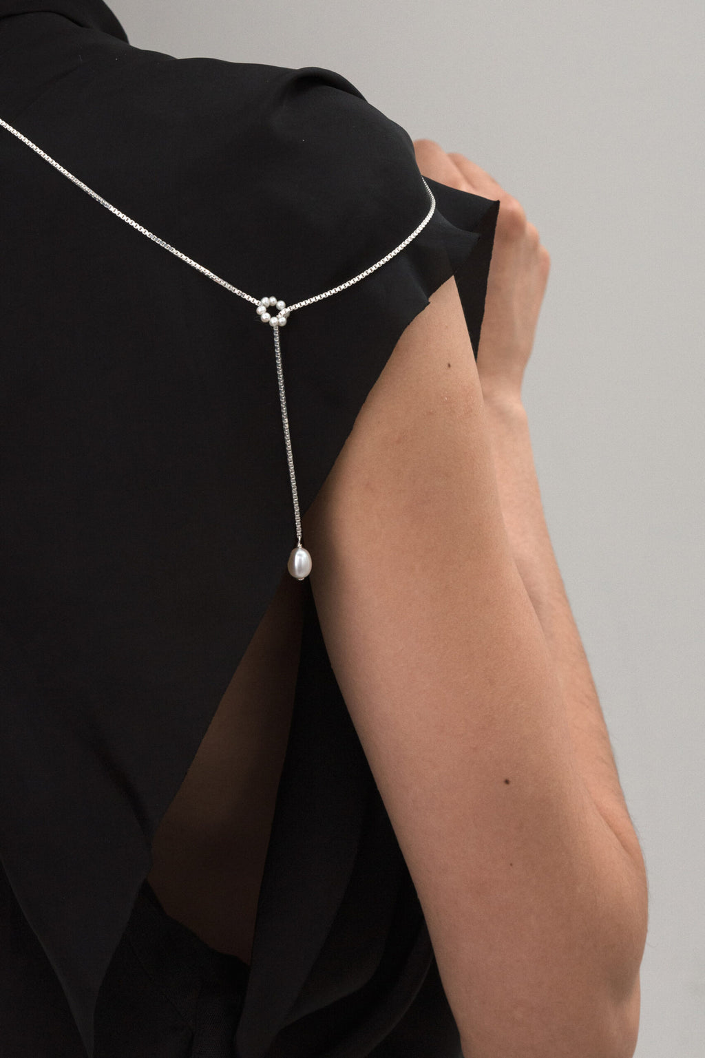 FRINGE PEARL Necklace