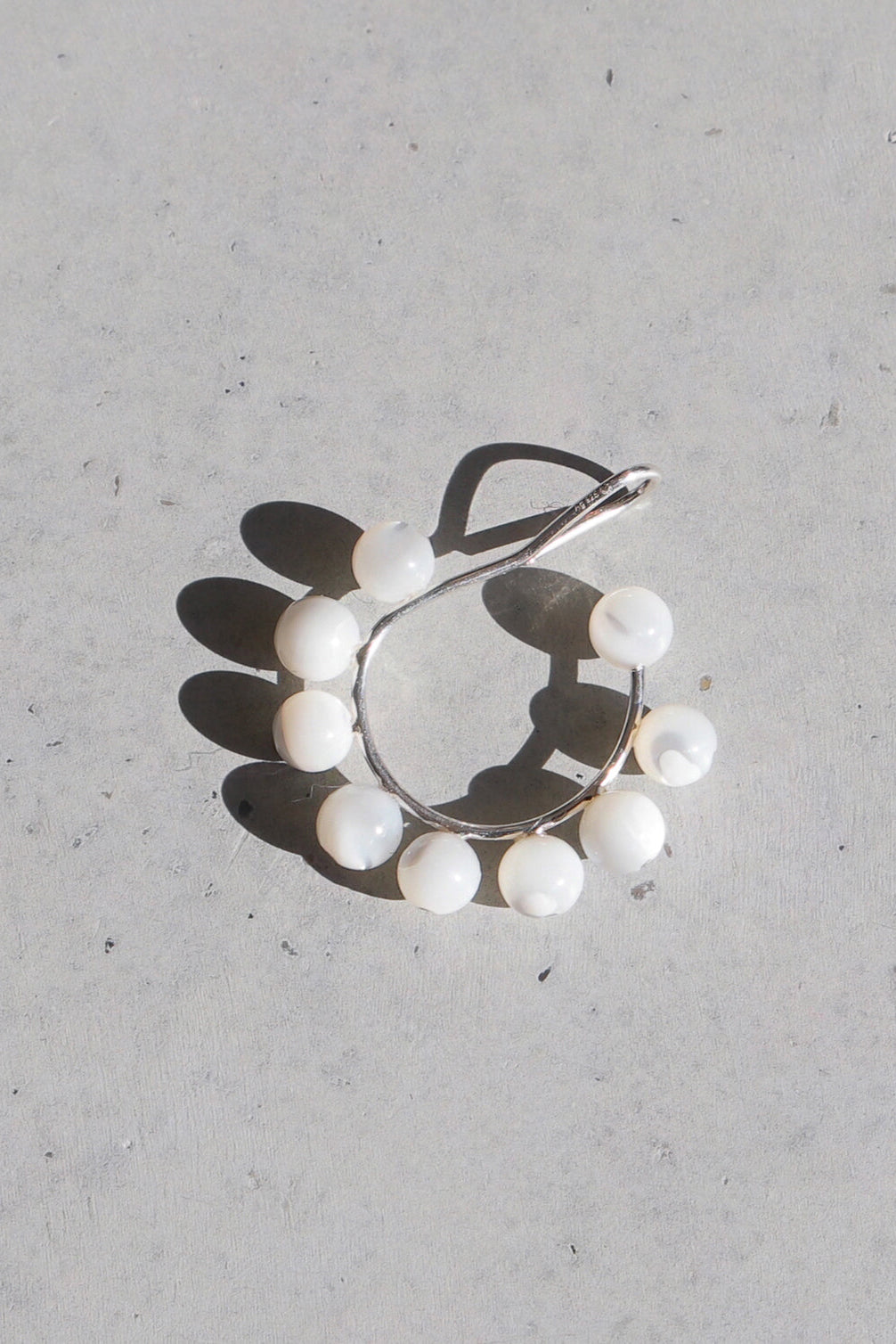 MOP HOLIDAY Ear Cuff