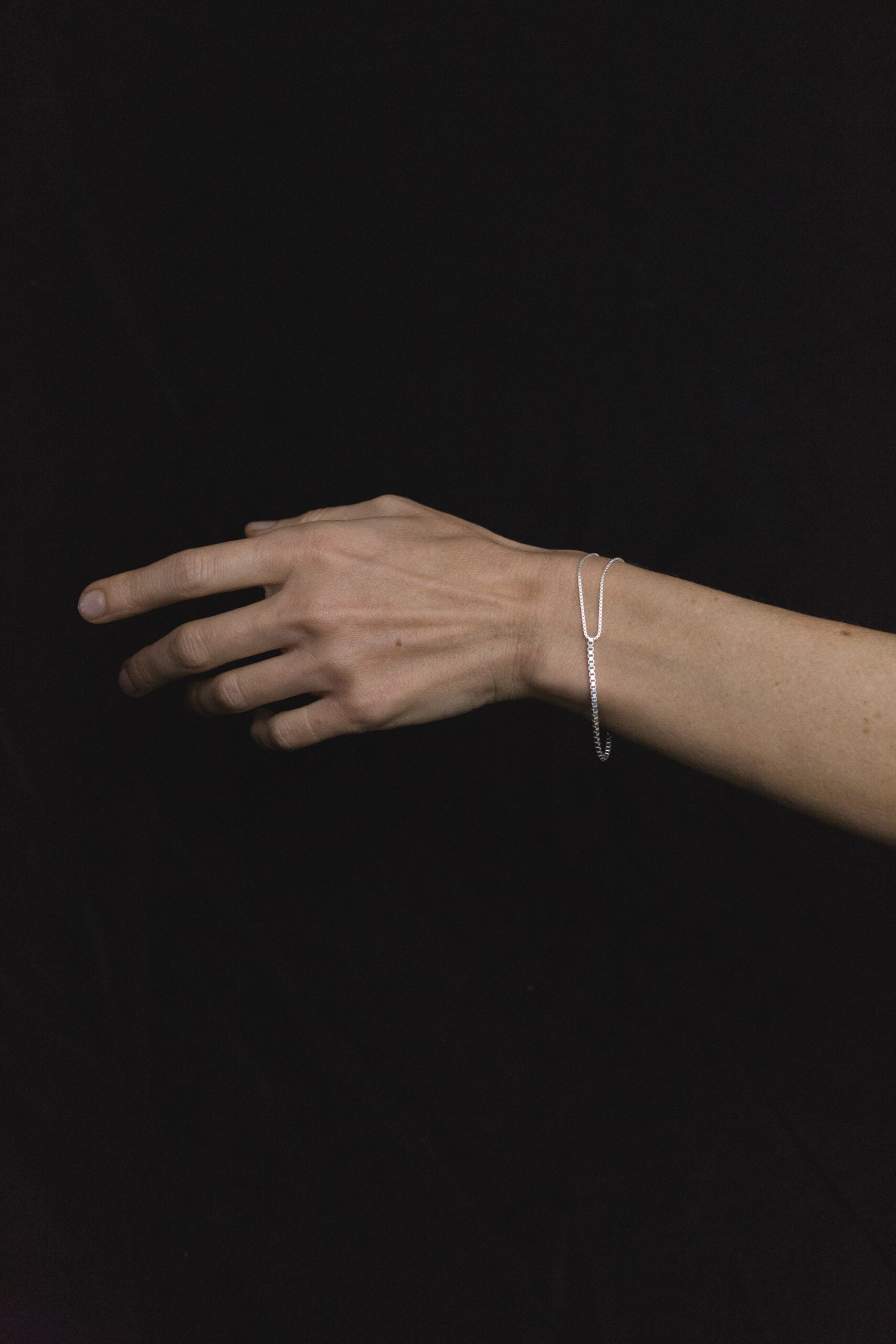 HAND – Saskia Diez