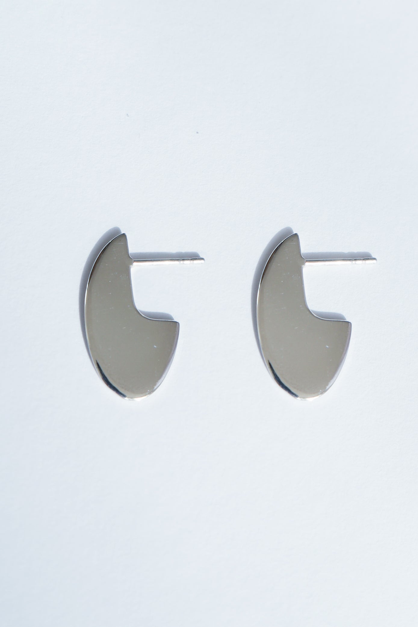 OVAL Studs