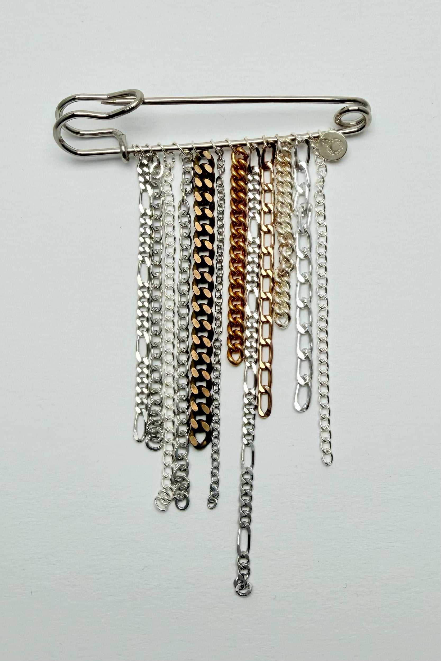 SAFETY fringes  pin
