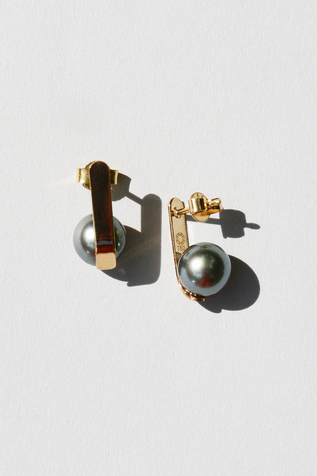 STRIPE PEARL Studs