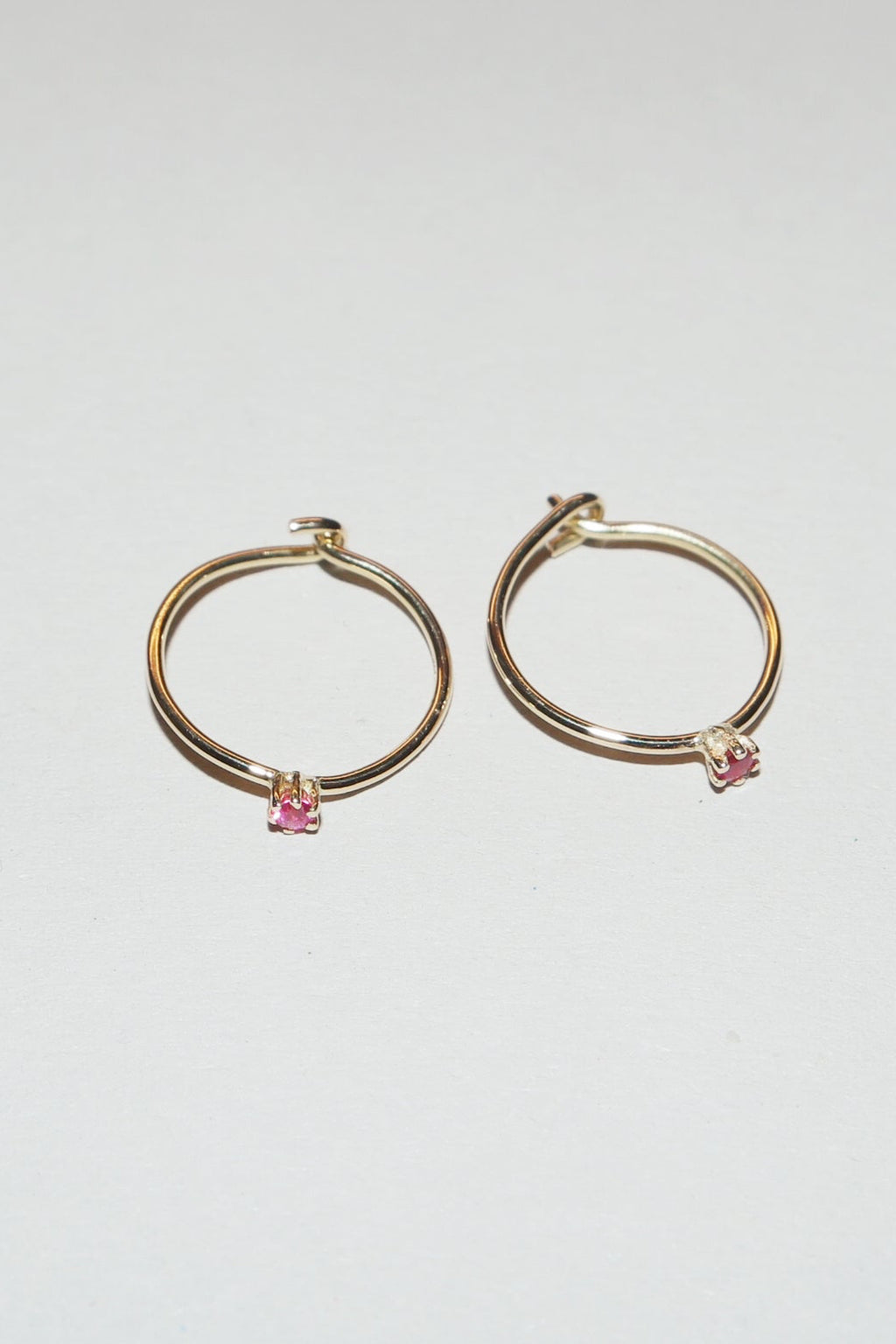 Mini WIRE Solitaire Hoops