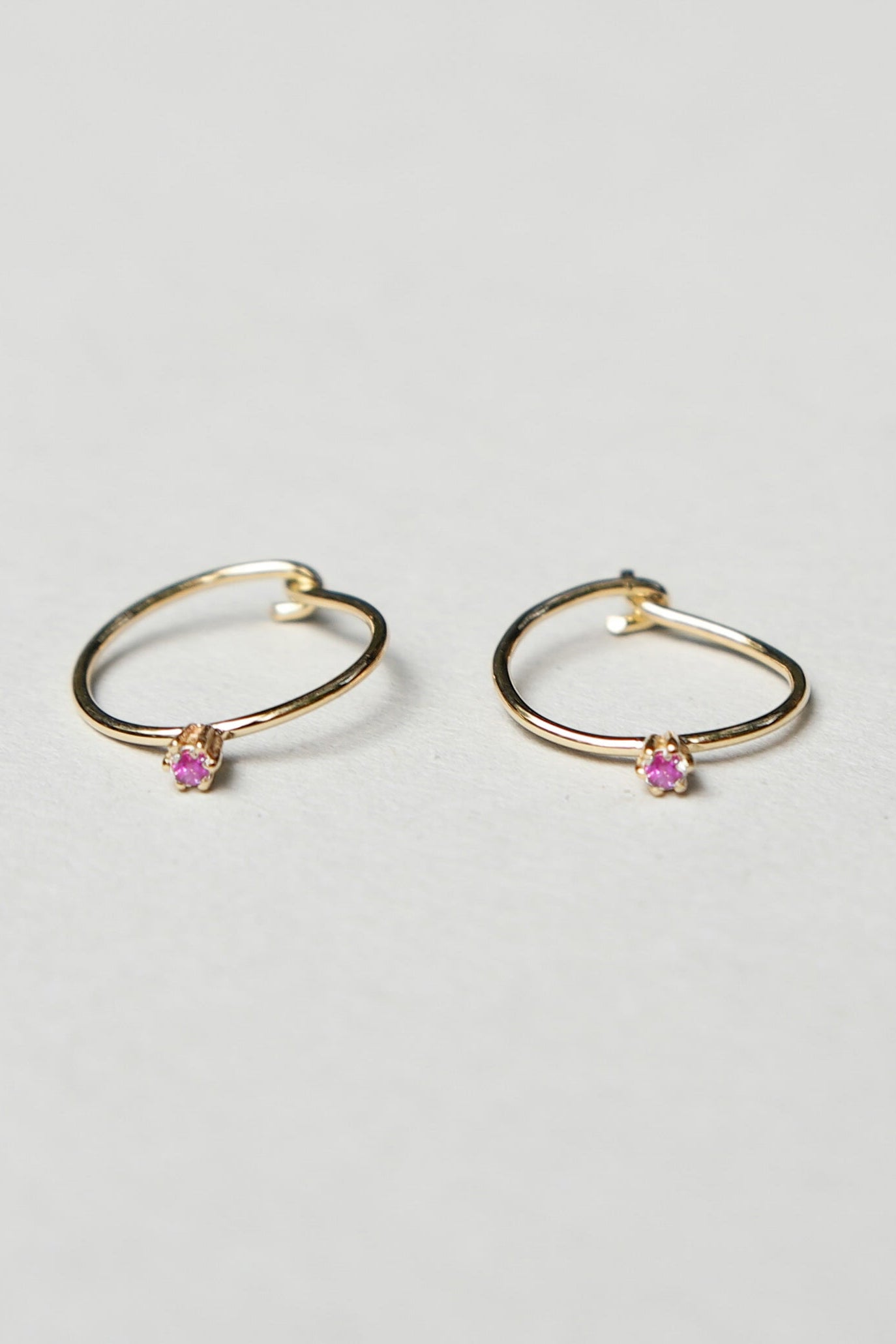 Mini WIRE Solitaire Hoops