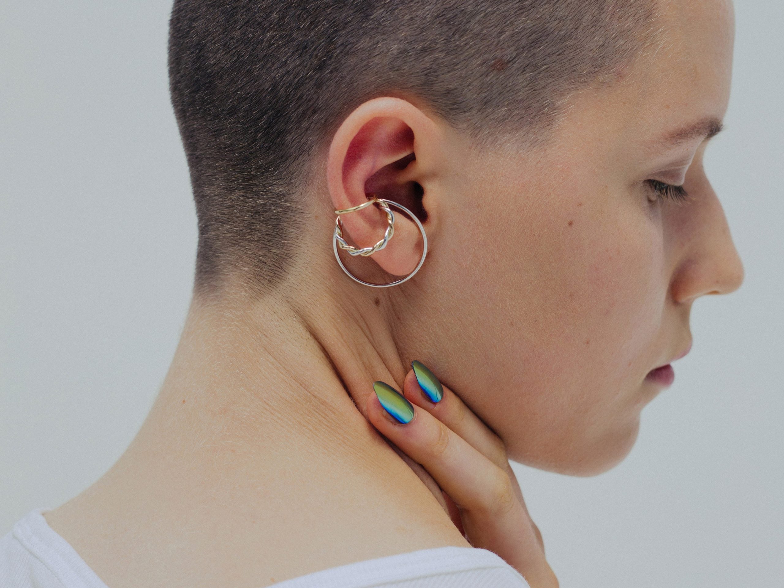 Bicolour TWISTED Triple Ear Cuff