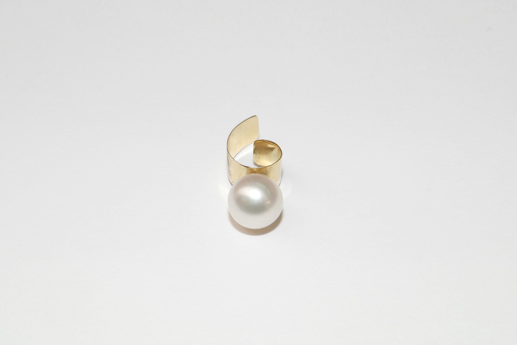 Gold PEARL POP Ear Cuff