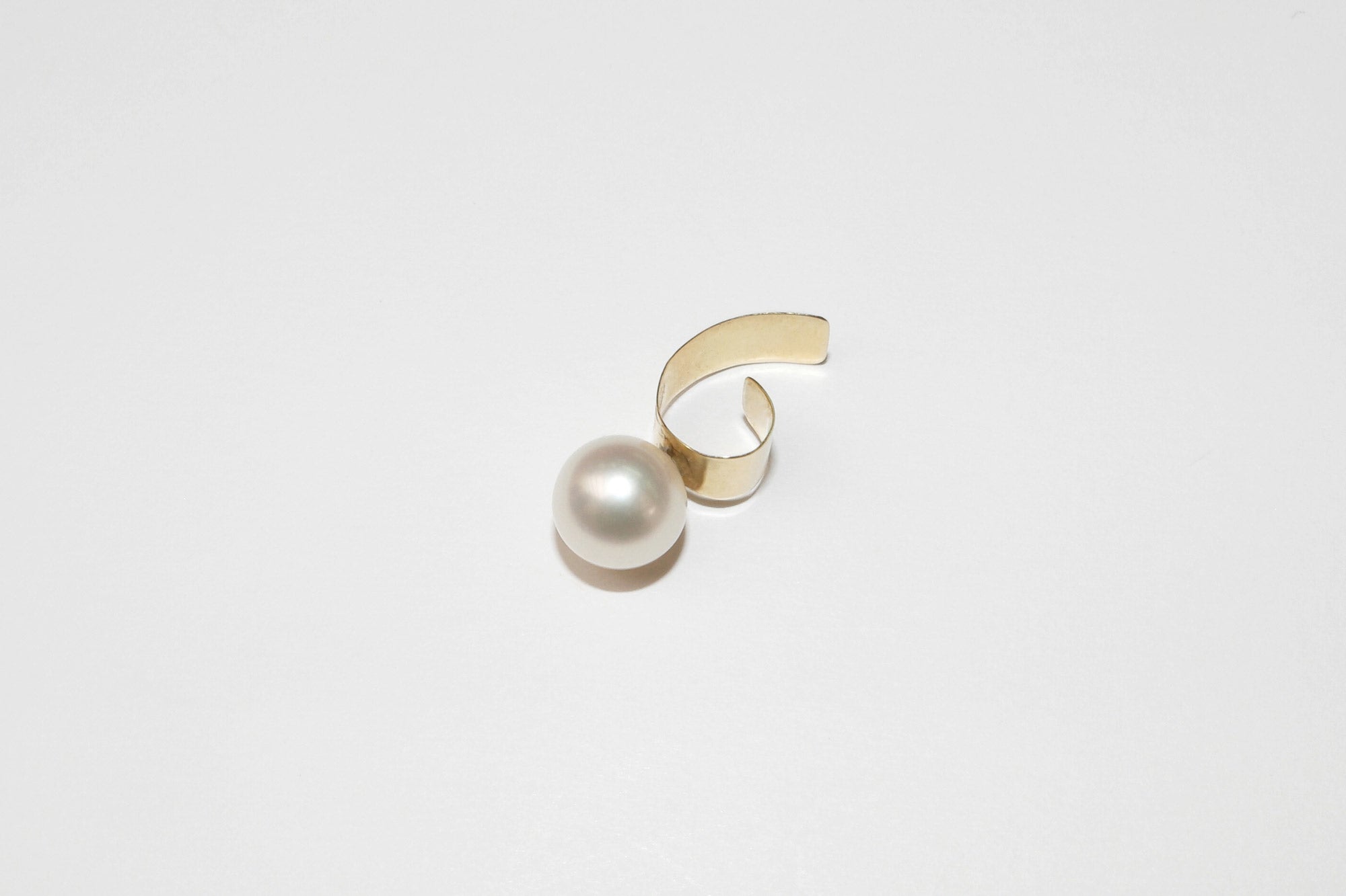 Gold PEARL POP Ear Cuff