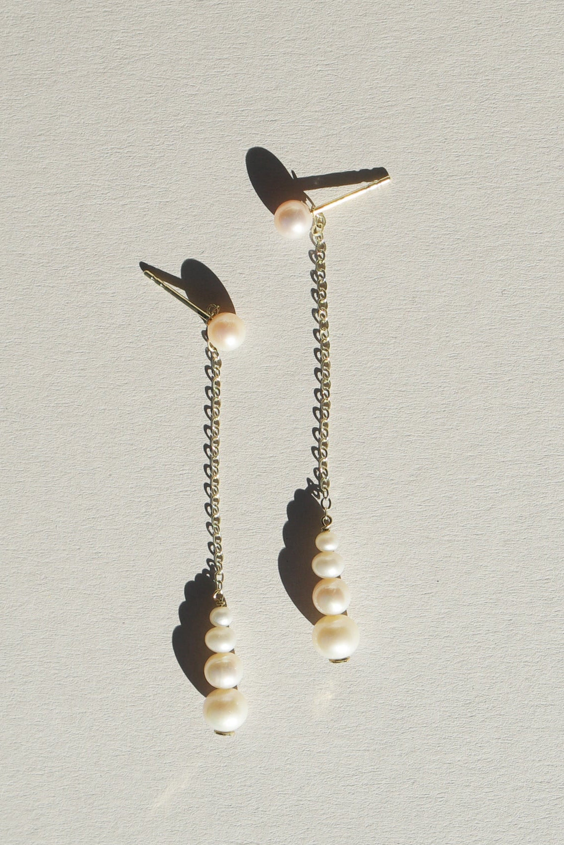 Short DROP PEARL Earrings