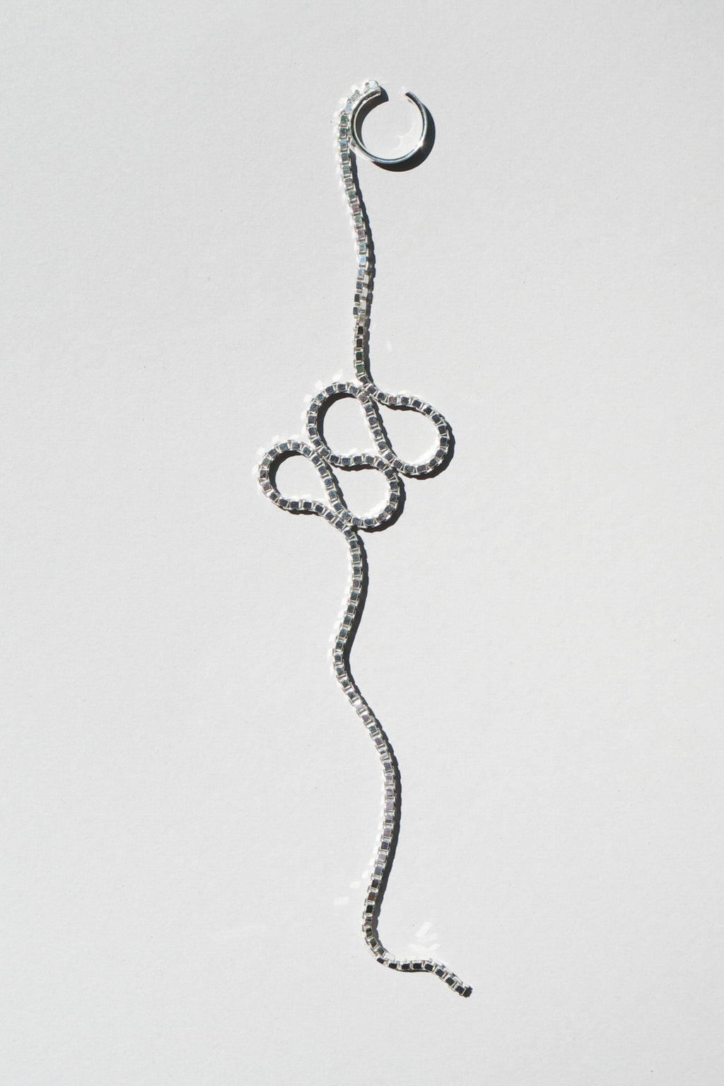 LOOPING Ear Cuff