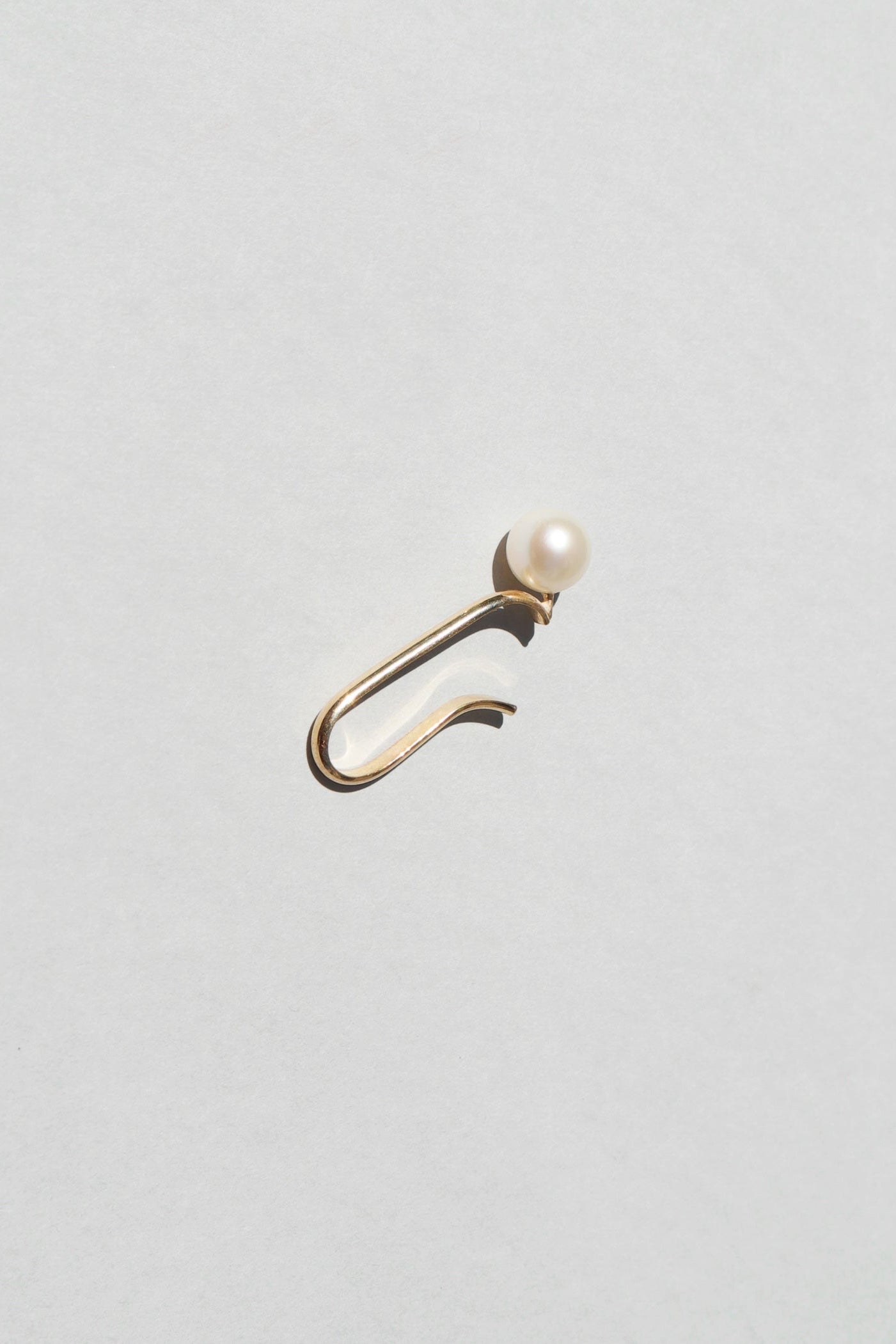 Mono PEARL Ear Cuff