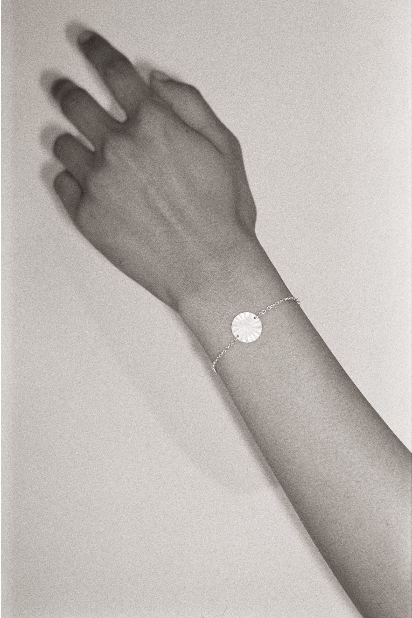 Fine MOP Bracelet