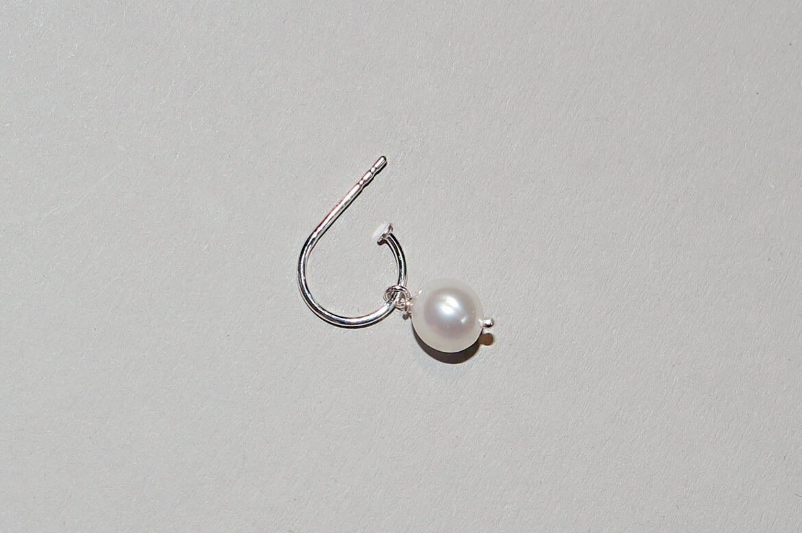 PEARL Earring
