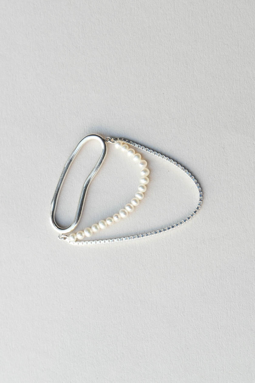 REBL x DIEZ Pearl Chained Ear Cuff