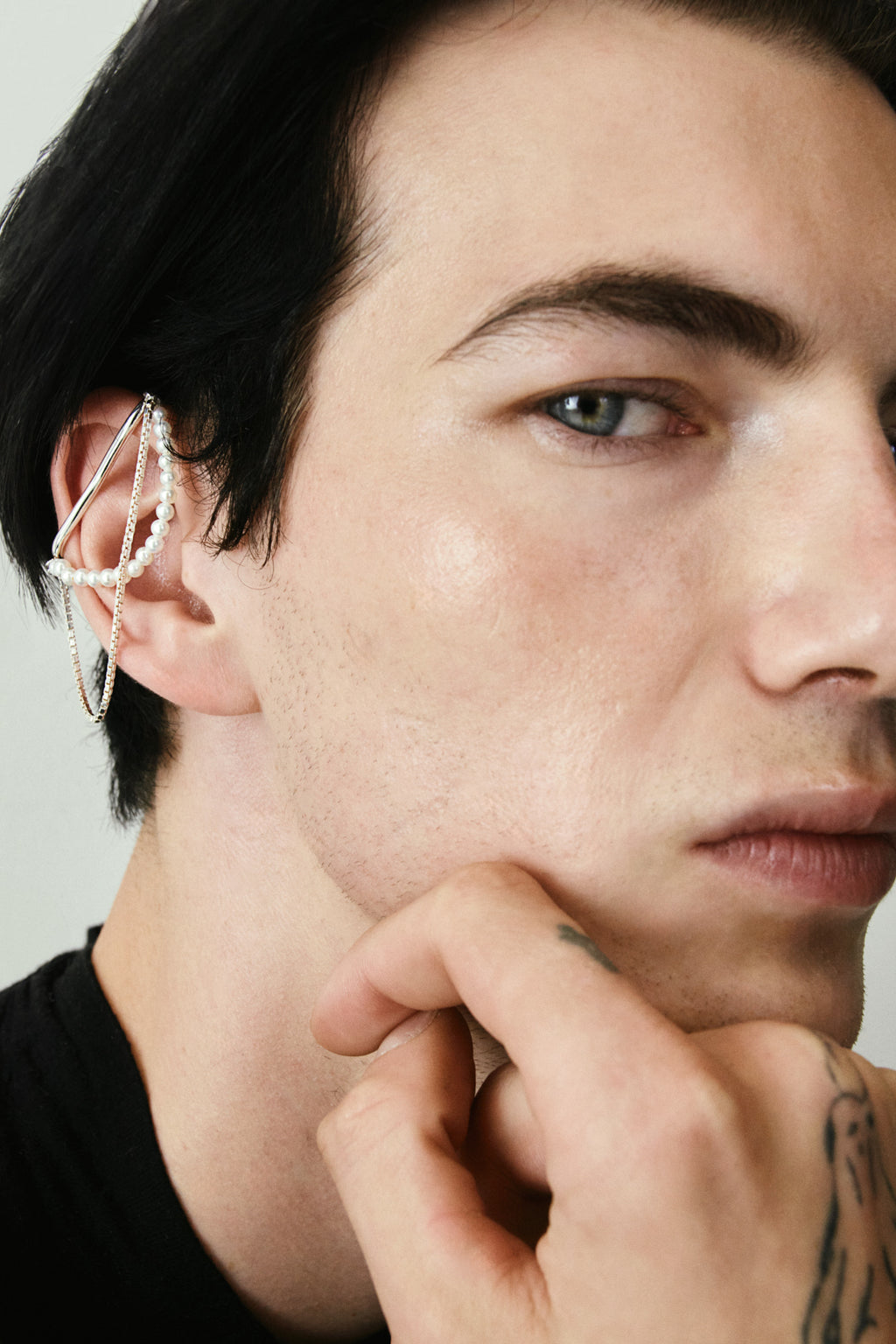 REBL x DIEZ Pearl Chained Ear Cuff