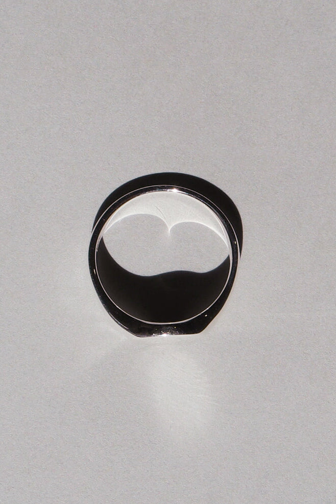 Round SIGNET Ring