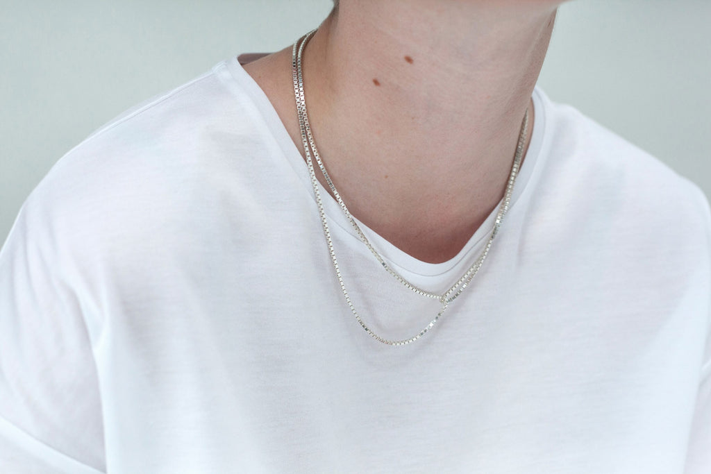 Short LOOP Necklace