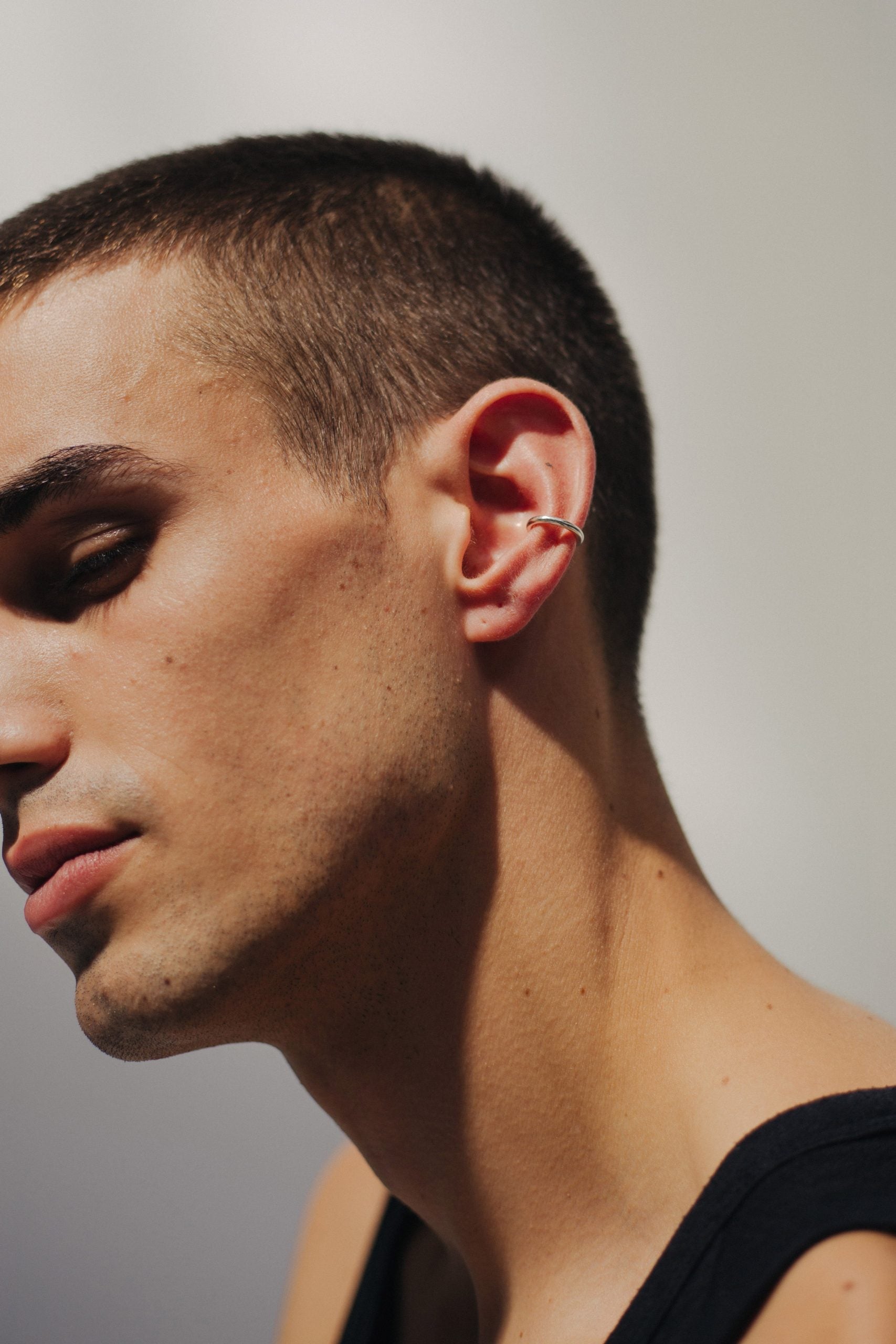 WIRE BOLD Ear Cuff