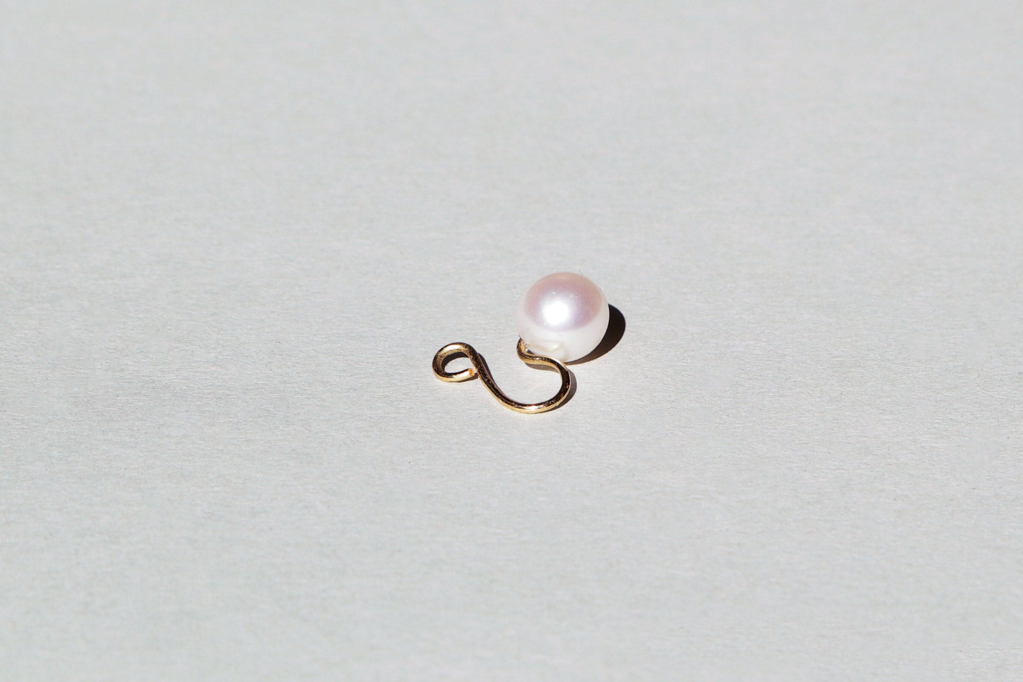 WIRE PEARL Ear Cuff