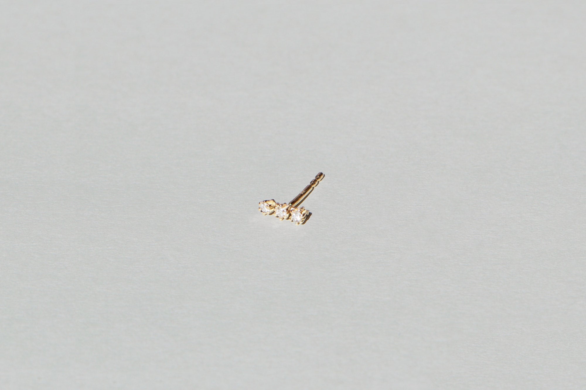 WIRE Trio diamond stud